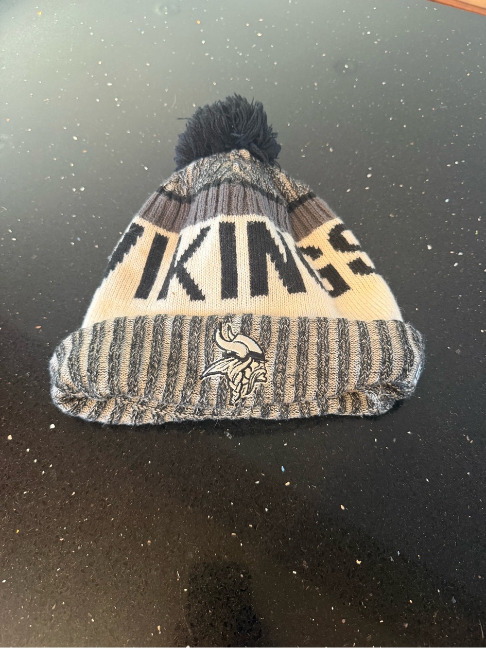 Minnesota Vikings Pom Beanie Hat - Gray and White